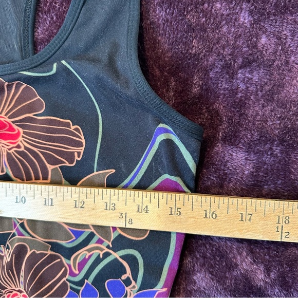 Fila Black with floral design women’s workout attire with bra medium - Picture 4 of 7